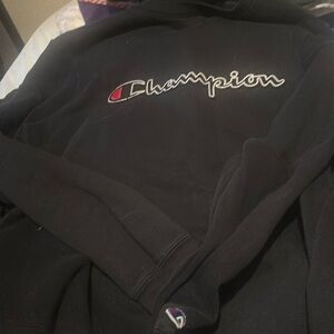 black champion crew neck size M